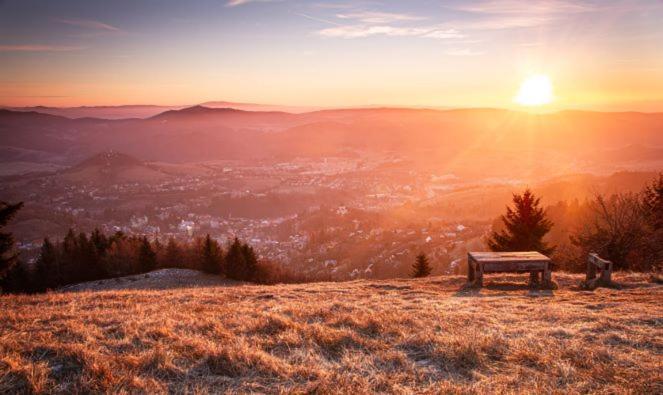 Гостьовий будинок Burg Nad Banskou Stiavnicou Штявницьке Банє Екстер'єр фото